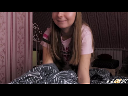 ❤️ Blondie Menghisap BFFnya Dalam-dalam dan Mendapat Air Mani Dalam Mulutnya ❤ Video persetan  pada kami ﹏