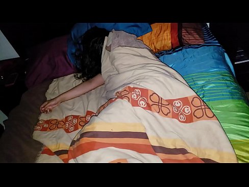 ❤️ Anak tiri memarahi ibu tirinya semasa dia tidur. ❤ Video persetan  pada kami ﹏